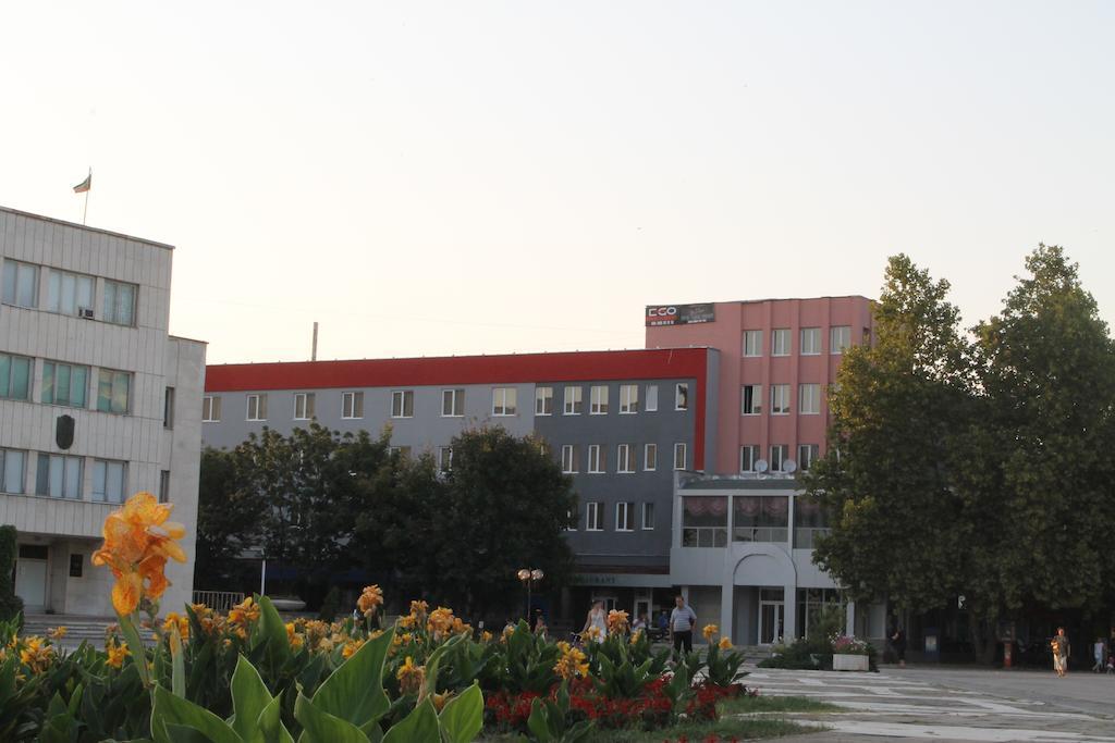 Hotel Mizia Тарговыште Экстерьер фото